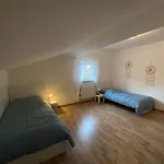 Monteurwohnung , 4 Schlafzimmer, 130qm, Balkon, Einzige Wohneinheit Im Haus, Parkplatz