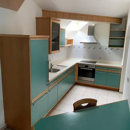 Monteurwohnung , 4 Schlafzimmer, 130qm, Balkon, Einzige Wohneinheit Im Haus, Parkplatz * 포킹