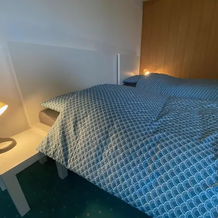 Monteurwohnung , 4 Schlafzimmer, 130qm, Balkon, Einzige Wohneinheit Im Haus, Parkplatz Apartment Pocking (Passau)