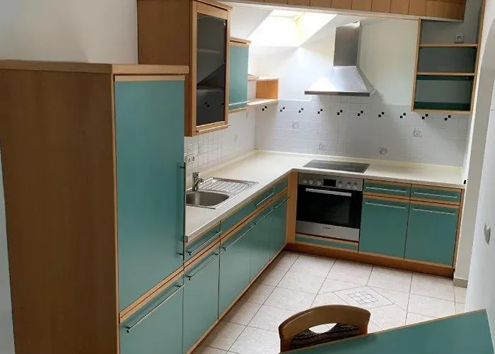 Monteurwohnung , 4 Schlafzimmer, 130qm, Balkon, Einzige Wohneinheit Im Haus, Parkplatz * Pocking (Passau)